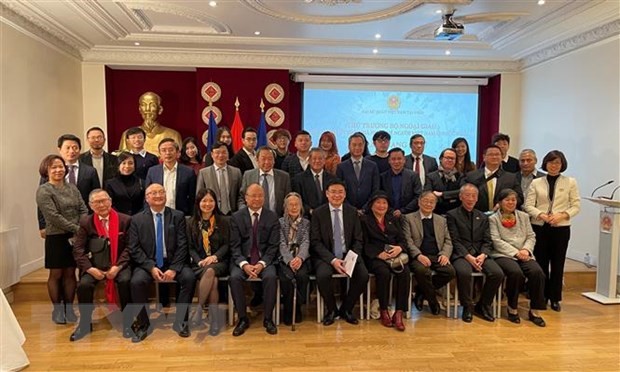 Thứ trưởng Ngoại giao Phạm Quang Hiệu chia sẻ tâm tư của cộng đồng người Việt tại Pháp