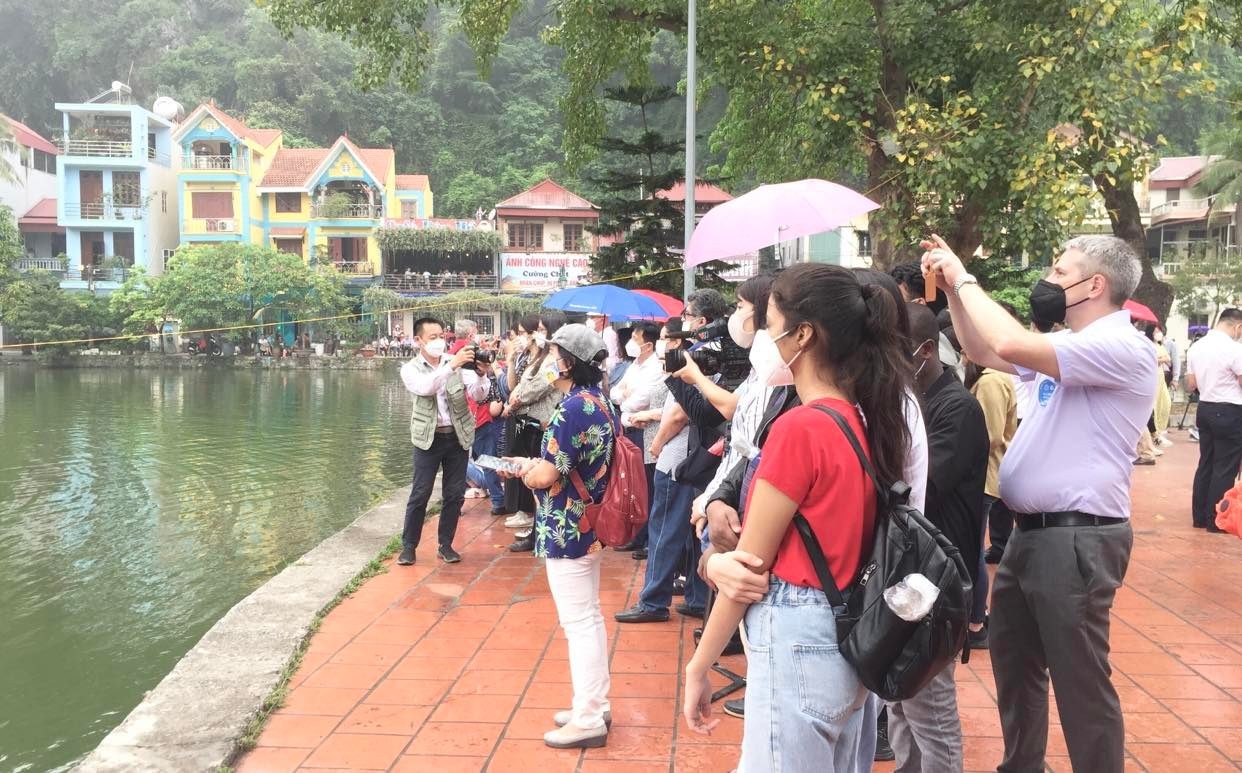 Hành trình hữu nghị ý nghĩa tại Hà Nội Một hành trình giao lưu hữu nghị ý nghĩa tại Hà Nội