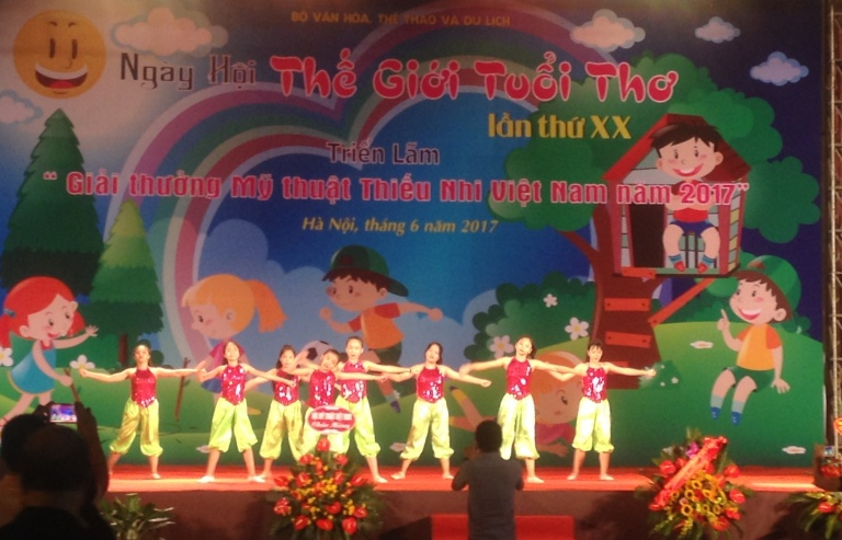 Khai màn Ngày hội “Thế giới tuổi thơ”