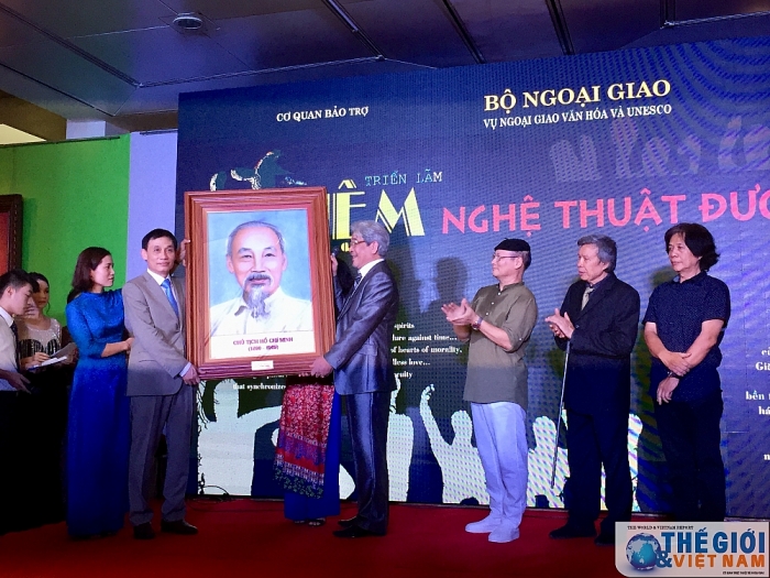 Bữa tiệc hội họa mang tên “Niệm” ở Bảo tàng Hà Nội bua tiec hoi hoa mang ten niem o bao tang ha noi