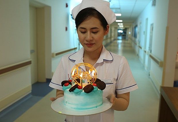 nghe si viet huong ung chien dich nghe thuat kien cuong cua unesco