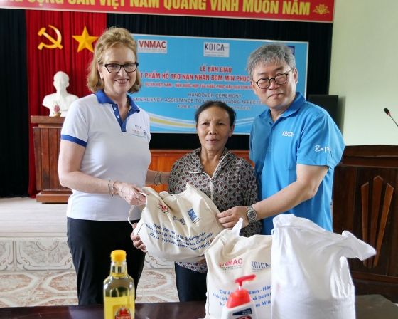 Tiếp sức cho các nạn nhân bom mìn chống lại đại dịch Covid-19