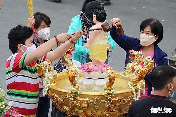 Tuần lễ Tắm Phật online nhằm góp quỹ phòng chống Covid-19 Tuần lễ Tắm Phật online nhằm góp quỹ phòng chống Covid-19