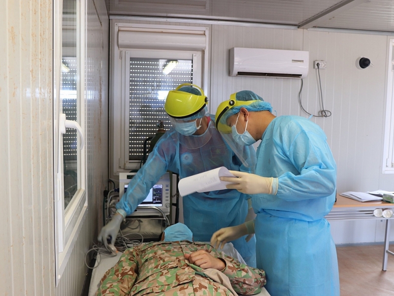 Lính mũ nồi xanh Việt Nam và 'cuộc chiến' với Covid-19 Lính mũ nồi xanh Việt Nam và 'cuộc chiến' với Covid-19