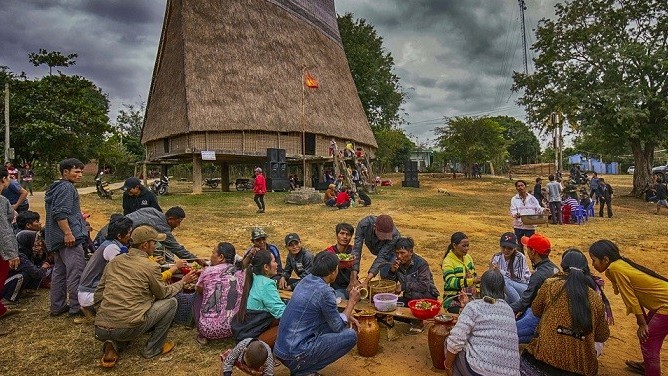 Kon Tum khai thác tài nguyên du lịch nhân văn