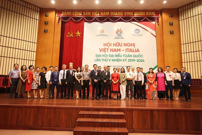 hoi huu nghi viet nam italy trong nhiem ky moi