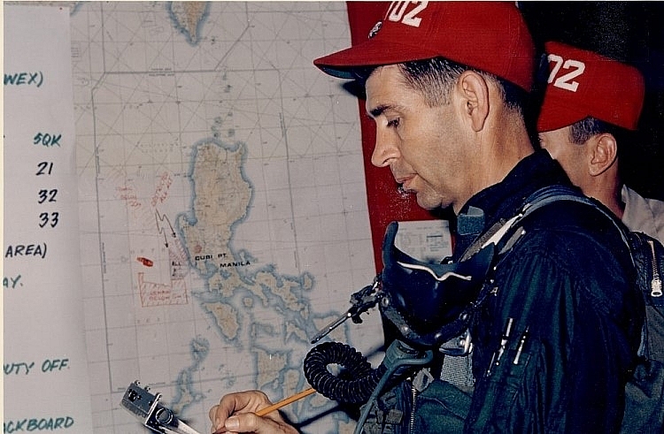 Con trai cựu chiến binh Mỹ: 'Cha tôi, tù binh, người phản chiến yêu nước' Con trai cựu chiến binh Mỹ: 'Cha tôi, tù binh, người phản chiến yêu nước'