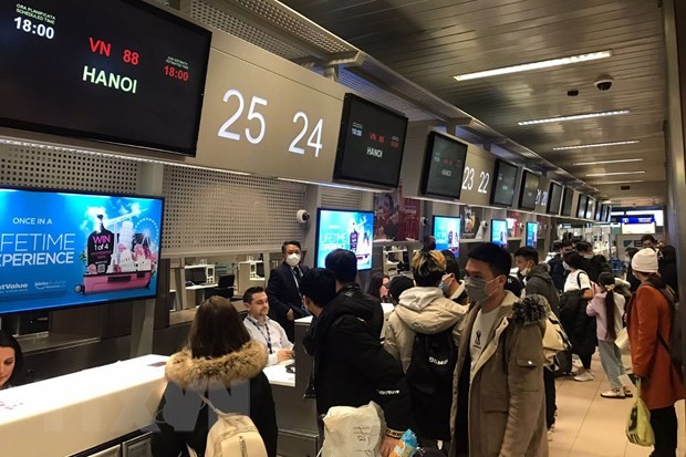 Hỗ trợ người Việt từ Ukraine sơ tán sang Nga về nước