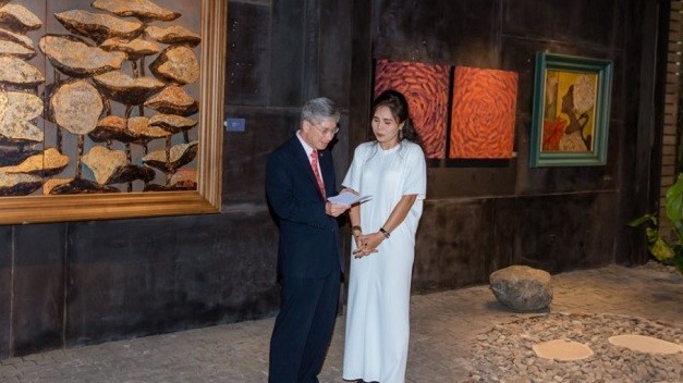 Họa sĩ Claudie Vân: 'Tôi không vẽ để bán tranh'