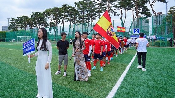 Giải bóng đá kết nối tình đồng hương của người Việt tại Hàn Quốc