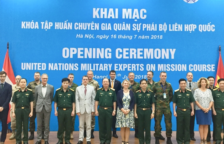 Khai mạc Khóa tập huấn Chuyên gia Quân sự Phái bộ LHQ tại Việt Nam
