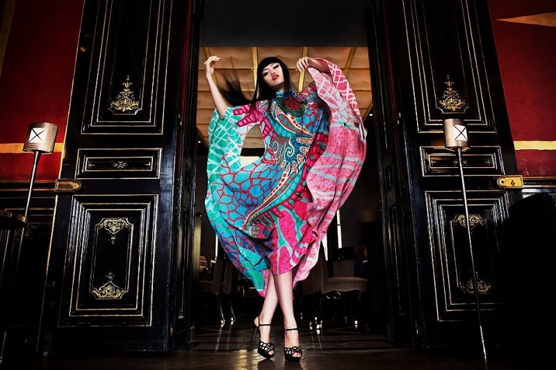 sieu mau goc viet jessica minh anh ve nuoc quang ba du lich bang series truyen hinh thuc te