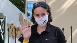 Niềm vui của cán bộ, nhân viên các tổ chức phi chính phủ nước ngoài tại Việt Nam khi được tiêm vaccine Covid-19