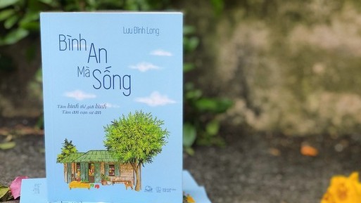 Sách mới: 'Bình an mà sống'