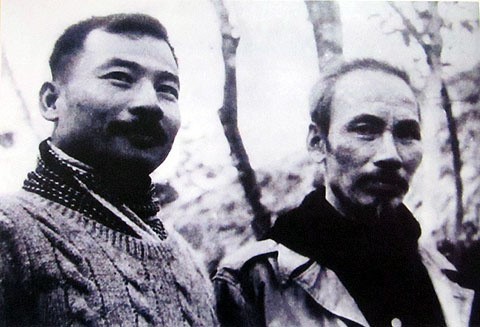 Lào-Việt Nam: Mối quan hệ hữu nghị vĩ đại, tình đoàn kết đặc biệt hiếm có và duy nhất trên thế giới Lào-Việt Nam: Mối quan hệ hữu nghị vĩ đại, tình đoàn kết đặc biệt hiếm có và duy nhất trên thế giới