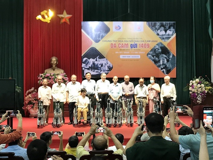 Chung tay nhắn tin từ thiện vì nạn nhân chất độc da cam Chung tay nhắn tin từ thiện vì nạn nhân chất độc da cam