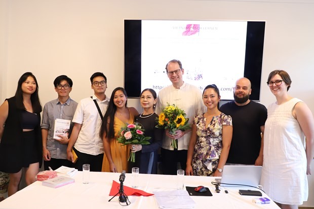 giới thiệu ba cuốn sách song ngữ Đức-Việt