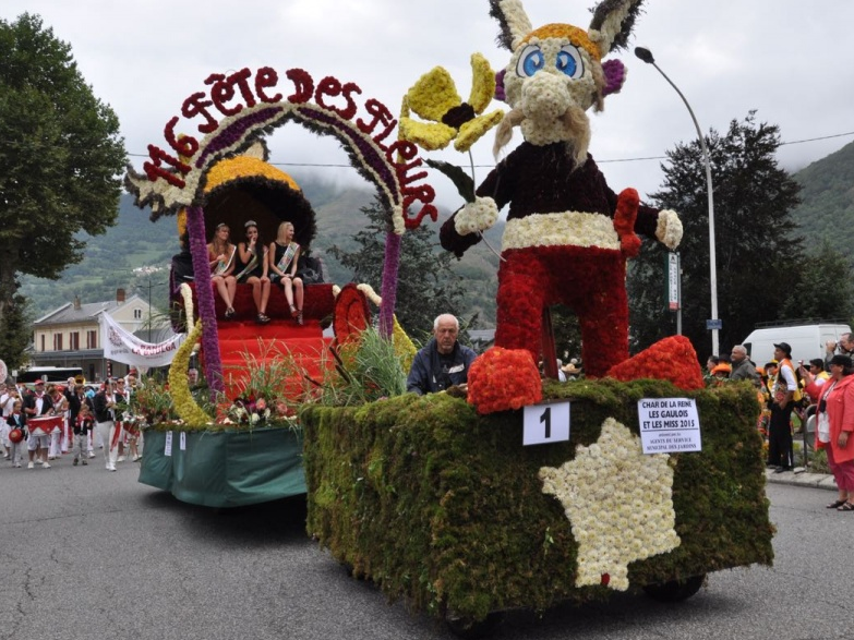 Hàng loạt lễ hội mùa Hè ở Pháp bị hủy vì lo ngại khủng bố