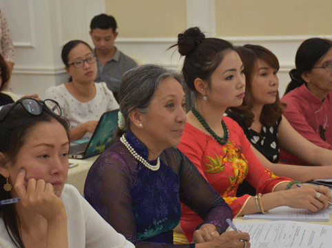 lanh dao ban dan van trung uong tiep doan cuu giao vien kieu bao tai thai lan
