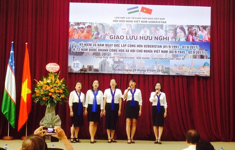 Giao lưu hữu nghị kỷ niệm Ngày Độc lập Uzbekistan