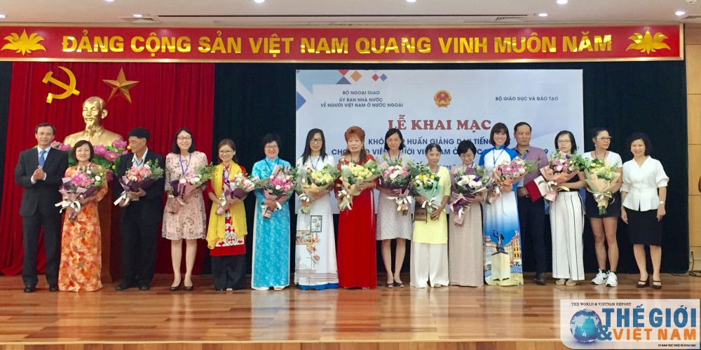 Gần 400 giáo viên kiều bào sẽ tham dự khóa tập huấn giảng dạy tiếng Việt theo hình thức trực tuyến