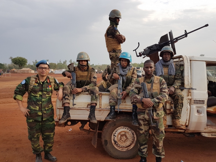 nhung hinh dep va xuc dong ve bo doi cu ho o cong hoa trung phi