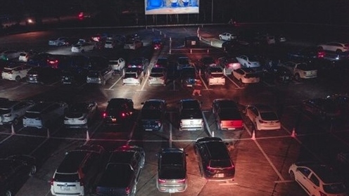 Hạ Long Drive-in – rạp chiếu phim đặc biệt trong mùa dịch