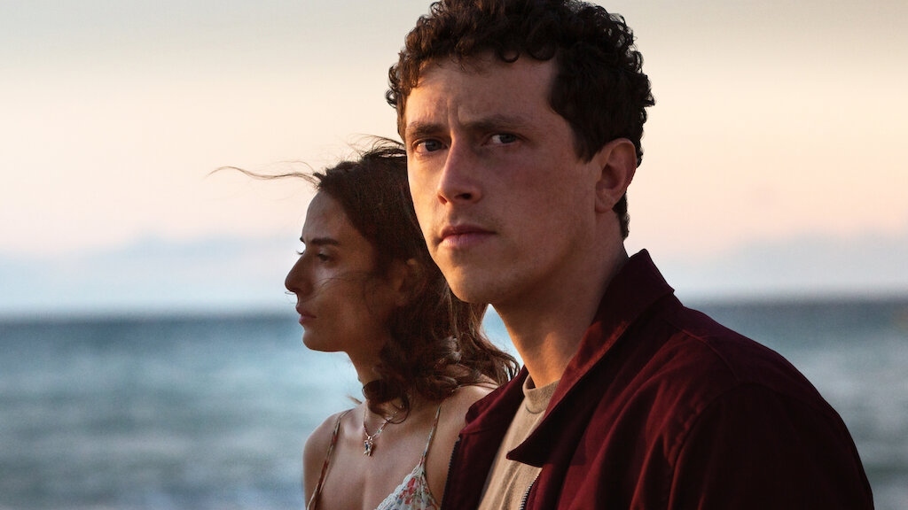 Netflix tháng 8: Cuộc đổ bộ của hàng loạt phim mới ra mắt mùa đầu