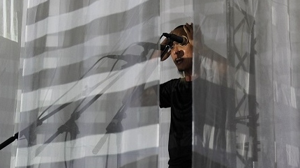 Khám phá nghệ thuật trình diễn thơ đa phương tiện qua kênh YouTube của Viện Goethe Hà Nội