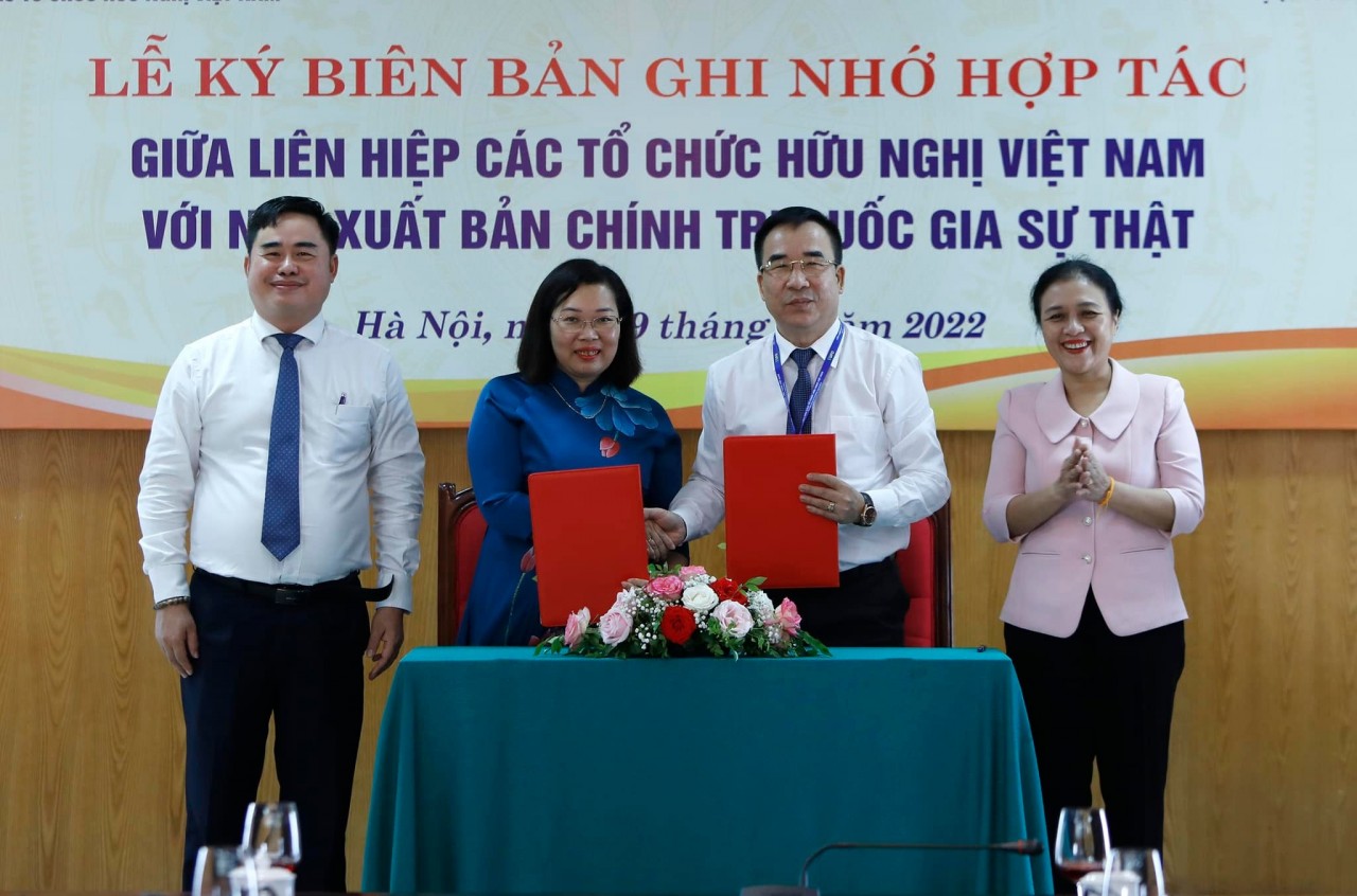 VUFO hợp tác với Nhà xuất bản Chính trị quốc gia Sự thật VUFO hợp tác với Nhà xuất bản Chính trị quốc gia Sự thật