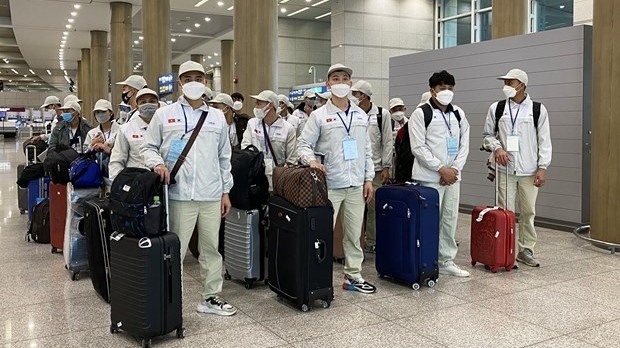 Chỉ thị của Ban Bí thư về tăng cường sự lãnh đạo của Đảng đối với công tác đưa người lao động Việt Nam đi làm việc ở nước ngoài