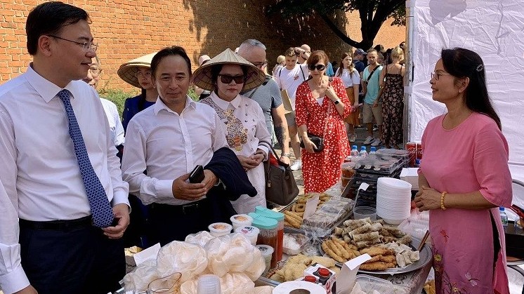 Lễ hội Văn hóa Việt Nam 2022 tại Ba Lan thu hút người dân địa phương và bạn bè quốc tế