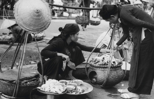 Ngắm lại Hà Nội xưa qua gánh hàng rong và tiếng rao đường phố