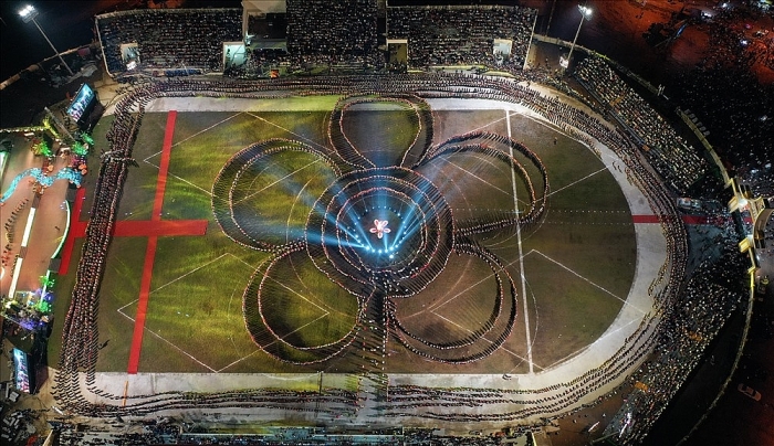 Ấn tượng màn đại Xòe Thái khai mạc Lễ hội văn hóa, du lịch Mường Lò 2019 an tuong man dai xoe thai khai mac le hoi van hoa du lich muong lo 2019