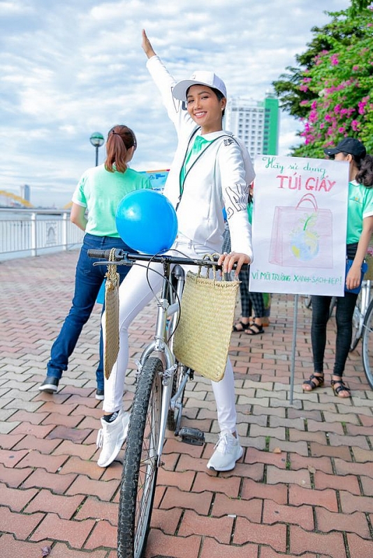 hoa-hau-hhen-nie-huong-ung-ngay-quoc-te-bao-ve-tang-ozone