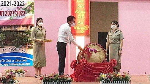 Khởi đầu năm học 2021-2022 tại Trường song ngữ Lào-Việt Nam Nguyễn Du