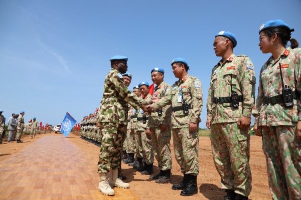 Chỉ huy Phái bộ UNISFA ấn tượng sâu sắc với những việc làm của lính công binh Việt Nam