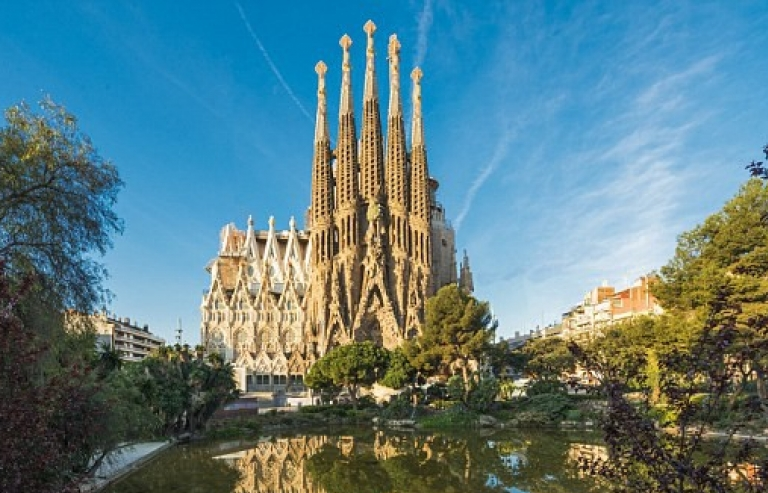 Công trình di sản thế giới được cấp phép xây dựng sau... 136 năm