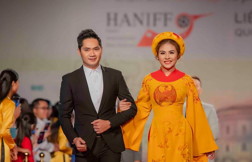 Ngắm sao Việt và quốc tế rạng rỡ trên thảm đỏ HANIFF 2018