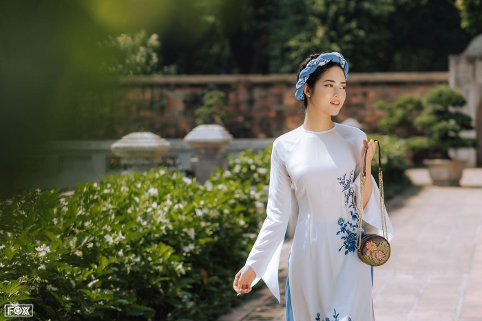 ha noi xua tai hien song dong o pho bich hoa phung hung