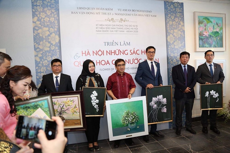 quoc hoa cac nuoc asean cung khoe sac cung hoa ha noi