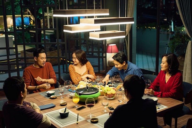 Sau Ròm Tiệc trăng máu có làm nên cơn sốt tại rạp chiếu Việt sau rom tiec trang mau co lam nen con sot tai rap chieu viet