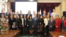 Đại sứ quán Việt Nam tổ chức giao lưu với sinh viên học tiếng Việt tại Nga