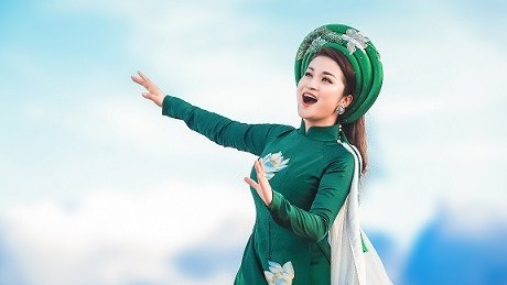 Hạnh phúc với vai trò sứ giả hữu nghị Việt-Trung