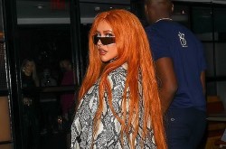 Nữ ca sĩ Christina Aguilera với hình ảnh lạ lẫm khi ra mắt MV mới