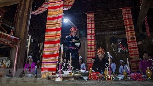 Di sản văn hóa Mo Mường sẽ được trình UNESCO ghi danh