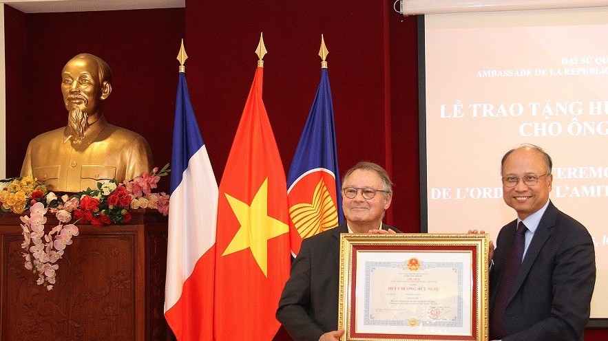 Nhiều hoạt động ý nghĩa tôn vinh Chủ tịch Hồ Chí Minh tại Pháp Nhiều hoạt động ý nghĩa tôn vinh Chủ tịch Hồ Chí Minh tại Pháp