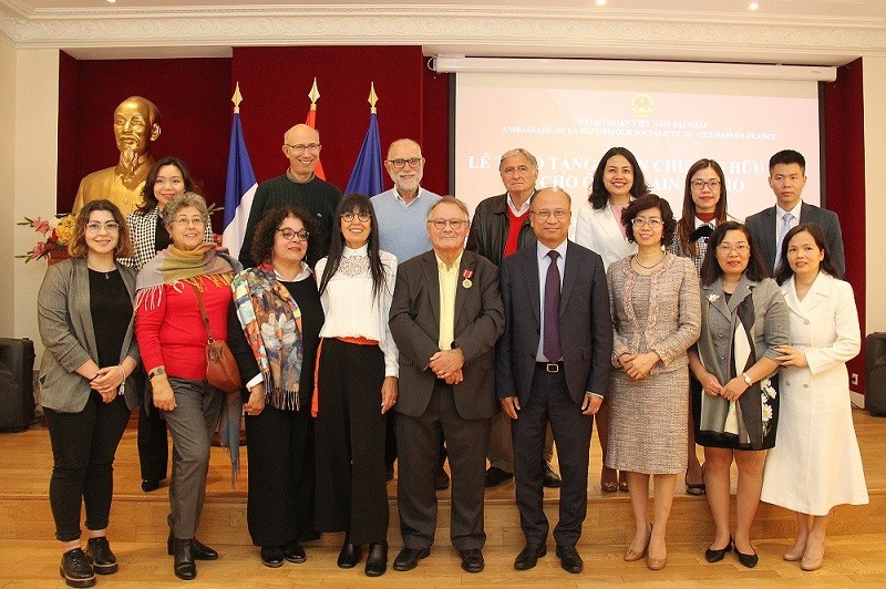 Nhiều hoạt động ý nghĩa tôn vinh Chủ tịch Hồ Chí Minh tại Pháp