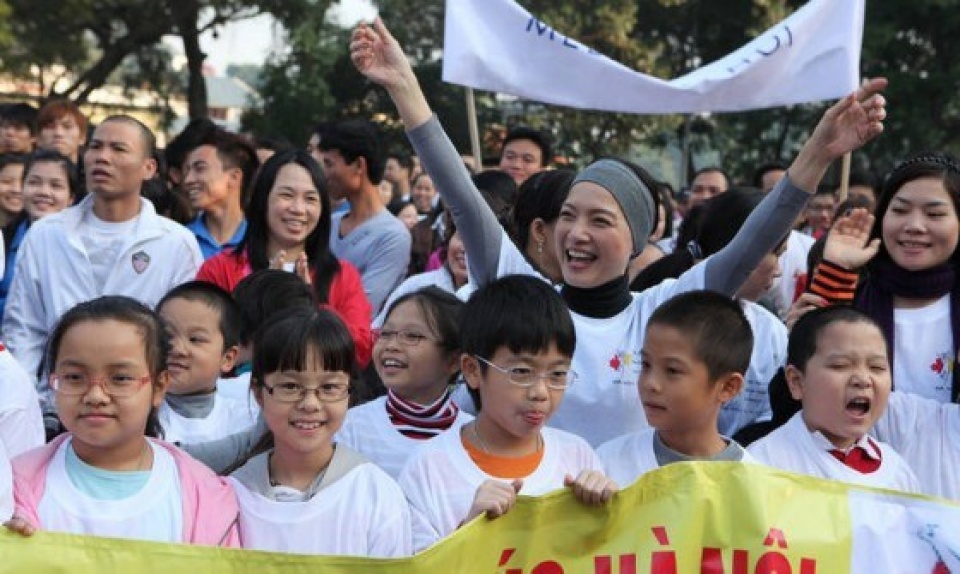Người dân Hà Nội cùng chạy vì trẻ em không may mắn ha noi cung chay vi tre em khong may man