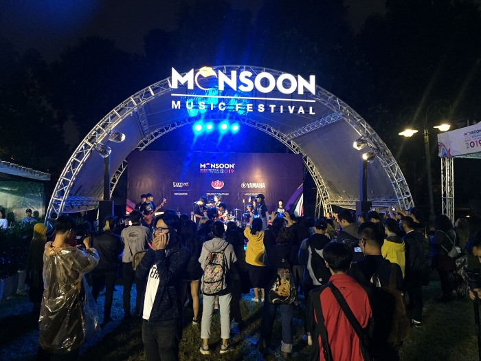 khan gia ha noi doi mua phieu cung le hoi am nhac quoc te gio mua